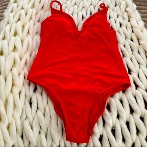 Kona sol one piece baithing suit NWT